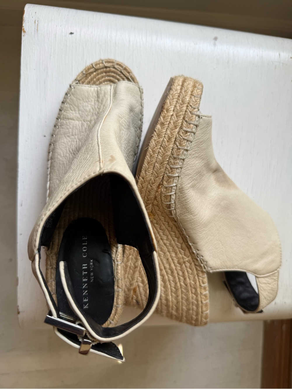 Kenneth Cole Olivia Cream Leather Espadrille Wedge Sandals